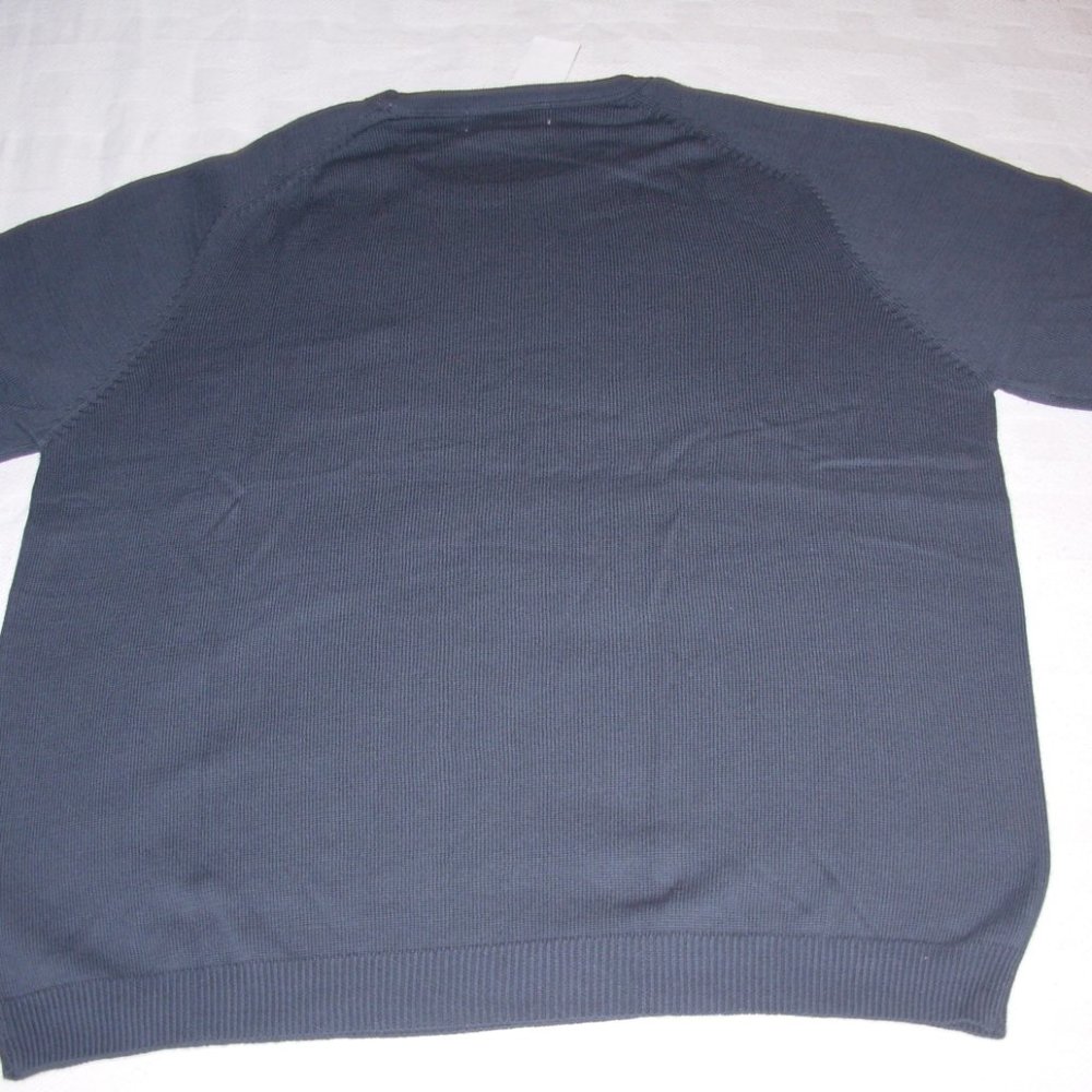 J Crew T-shirt with pocket - Picture 4 of 4
